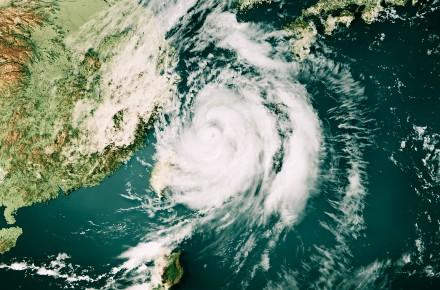 颱風是如何誕生？旋風、颶風來自不同海域  「風眼」天氣反而最好