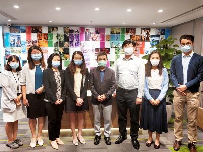 財經事務及庫務局代表到訪中心